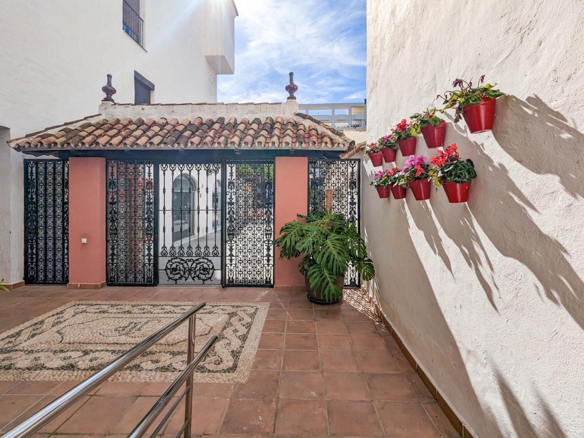 Harbor Getaway In The Heart Of Puerto Banus With Walking Dictance To Everything Марбелья Экстерьер фото
